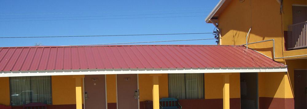 Budget Inn Артижа Екстериор снимка